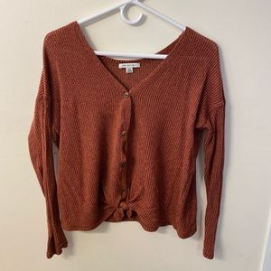 American eagle button down top